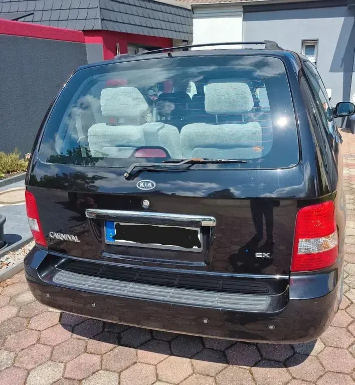 Gebraucht Kia Carnival EX 144 PS (105 kW) 2006 Schwarz Van / Kleinbus