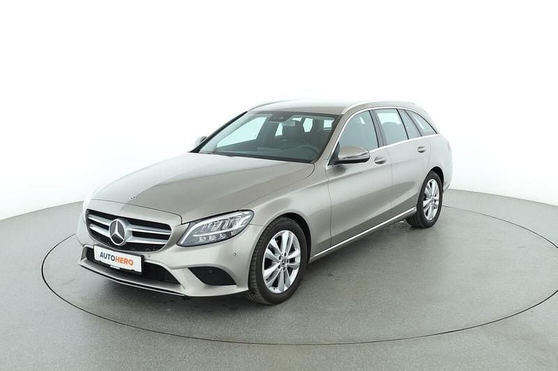 Grau Gebraucht 2019 Mercedes C200 Avantgarde Kombi | 25.600 € (Guter Preis) - Bild 1/3