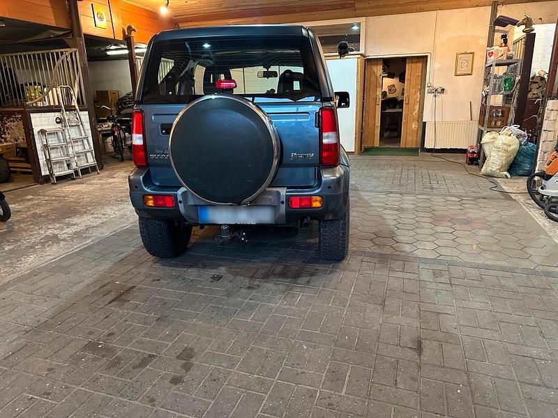 Gebraucht Suzuki Jimny 86 PS (63 kW) 2007 Blau SUV