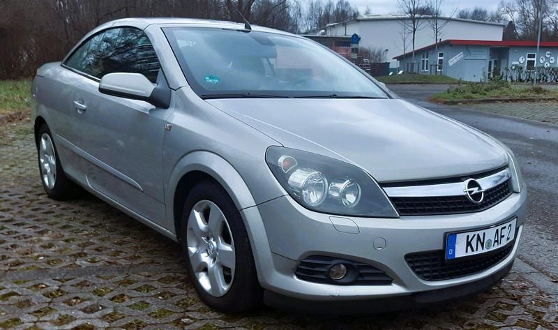 Gebraucht Opel Astra Cabriolet 105 PS (77 kW) 2007 Cabrio