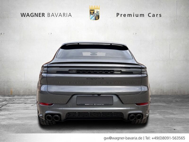 Grau Gebraucht 2023 Porsche Cayenne Turbo SUV | 118.900 € - Bild 1/4