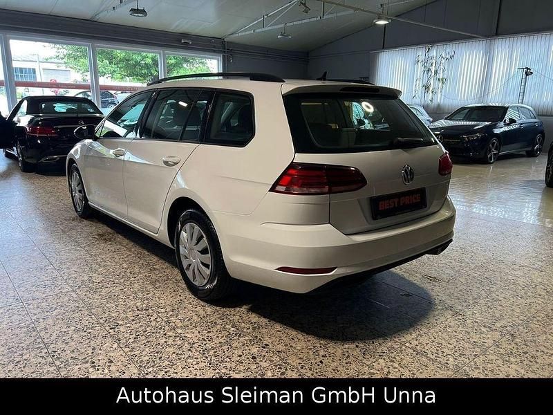 Second-hand VW Golf VII Trendline 116 CP (85 kW) 2017 Alb Break