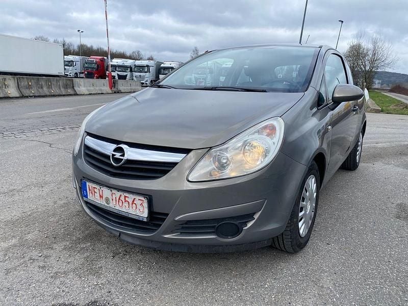 Gebraucht Opel Corsa Selection 69 PS (50 kW) 2010 Braun Kleinwagen
