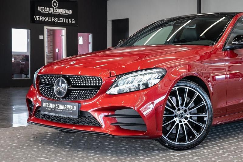 Gebraucht Mercedes C300 AMG line 258 PS (189 kW) 2021 Rot Limousine