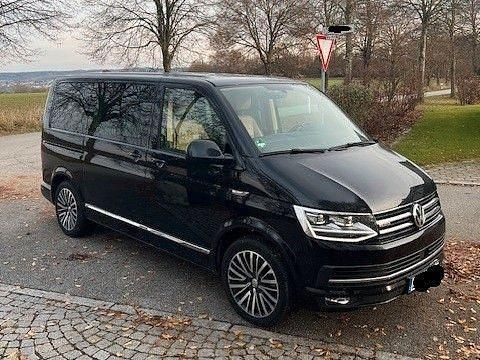 Schwarz Gebraucht 2016 VW T6 Highline Van | 34.300 € - Bild 1/4