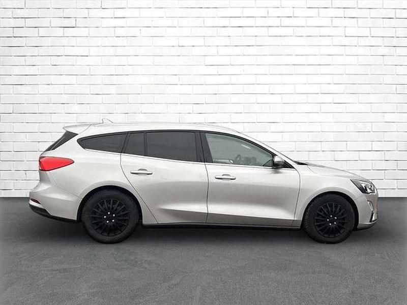 Gebraucht Ford Focus Cool & Connect 120 PS (88 kW) 2020 Polarsilber metallic Kombi