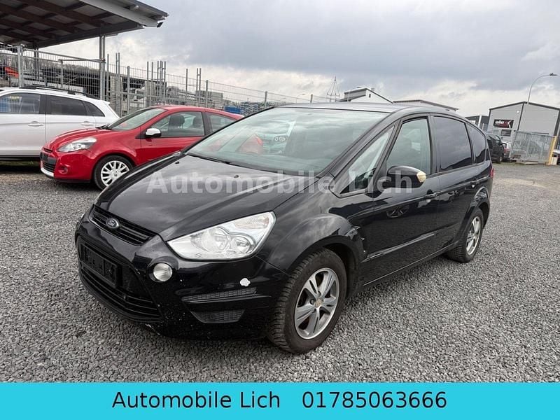 Usado Ford S-MAX Trend 140 HP (102 kW) 2011 Preto Monovolume