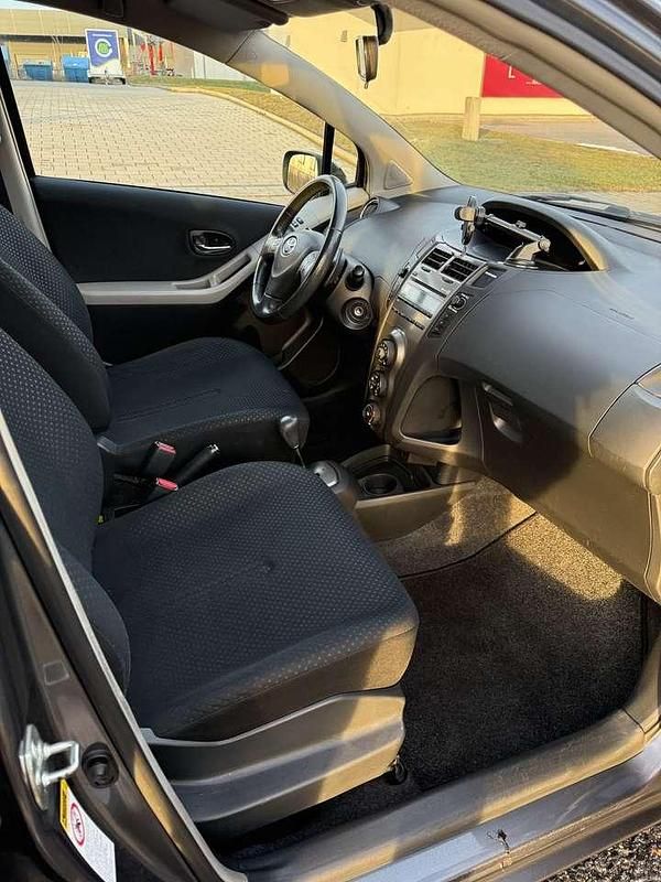 Gebraucht Toyota Yaris Executive 101 PS (74 kW) 2008 Kleinwagen