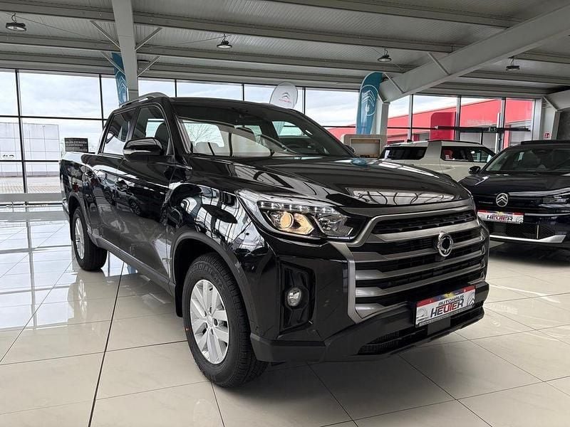 Nowe KGM Musso 201 KM (147 kW) 2026 Czarny Pickup