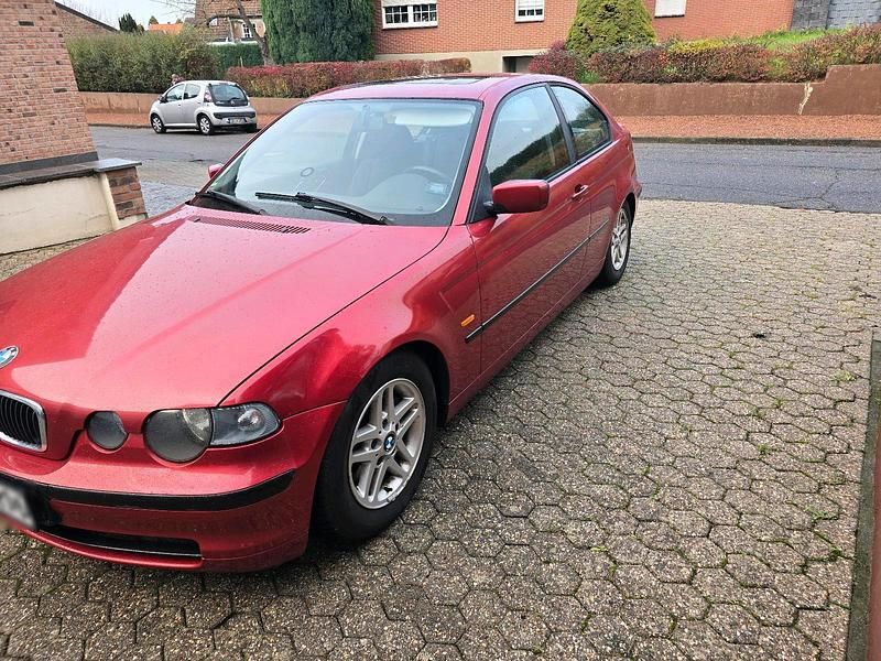 Gebraucht BMW 316 Compact 116 PS (85 kW) 2002 Rot Kleinwagen