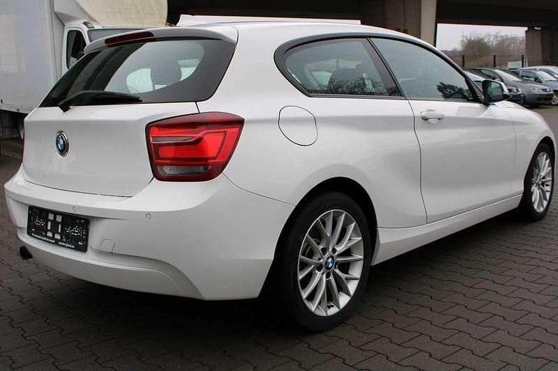 Gebraucht BMW 116 136 PS (100 kW) 2012 Alpinweiss iii Kleinwagen
