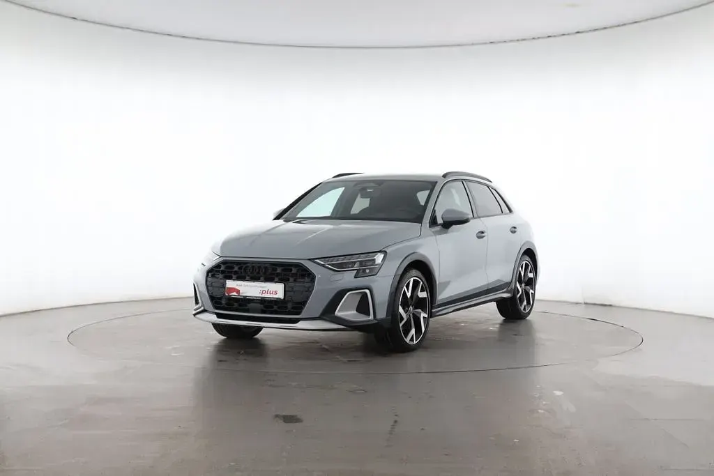 Gebraucht Audi A3 Ambiente 204 PS (150 kW) 2025 Grau Limousine