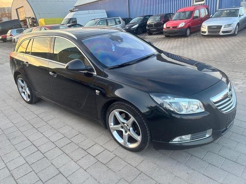 Gebraucht Opel Insignia 260 PS (191 kW) 2012 Schwarz Kombi