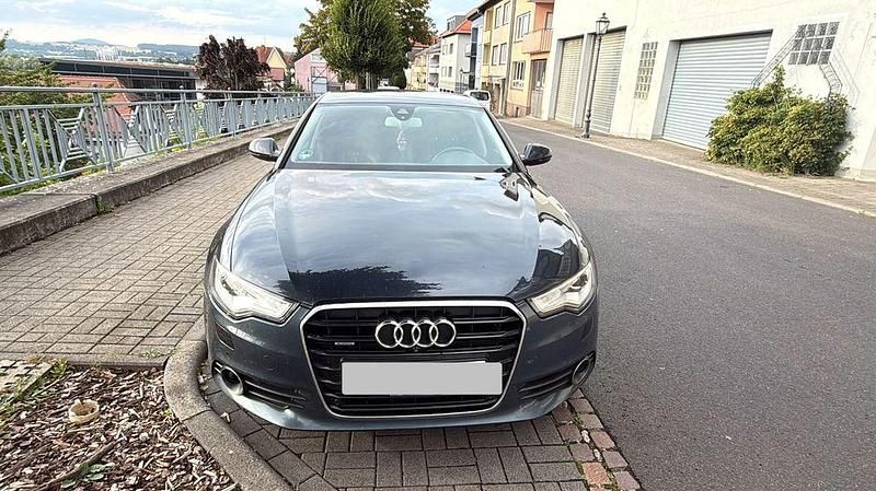 Gebraucht Audi A6 Ambiente 245 PS (180 kW) 2012 Blau Limousine