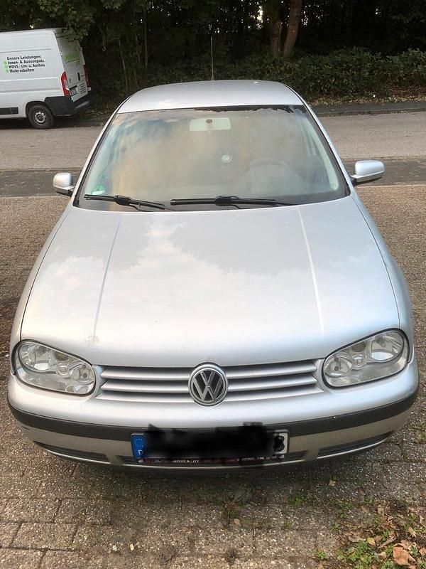 Silber Gebraucht 2001 VW Golf IV Limousine | 2.300 € (Fairer Preis) - Bild 1/4