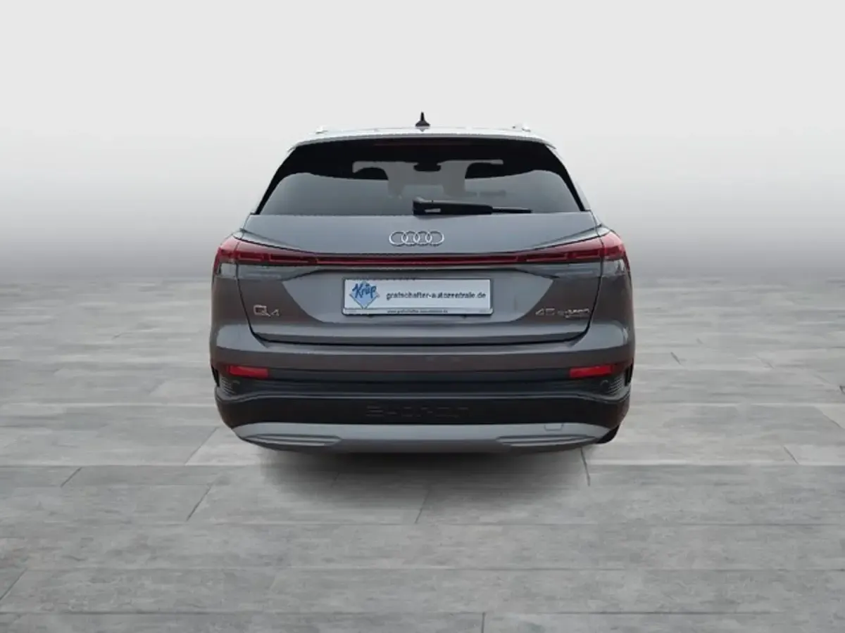 Gebraucht Audi Q4 e-tron Advanced 194 kW (265 PS) 2023 Grau SUV