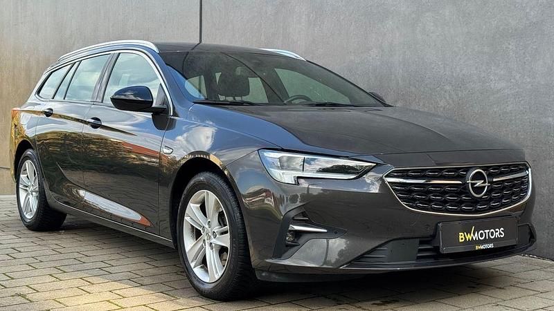 Braun Gebraucht 2021 Opel Insignia Elegance Kombi | 16.990 € (Superpreis) - Bild 1/4