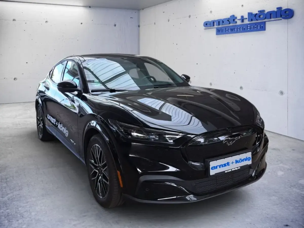 Neu Ford Mustang Mach-E 202 kW (276 PS) 2025 SUV