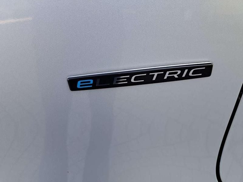 Gebraucht Mercedes Sprinter 85 kW (116 PS) 2022 Lackfarbe iridiumsilber mb Van