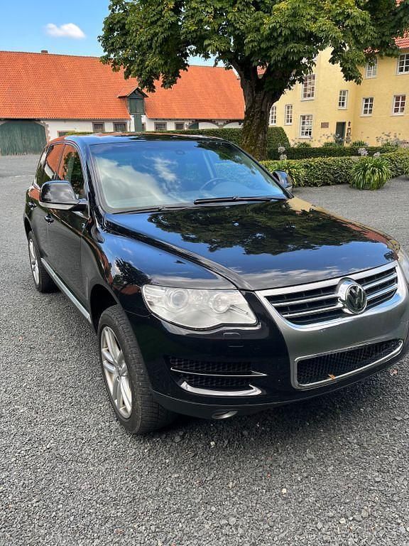 Schwarz Gebraucht 2009 VW Touareg SUV | 17.900 € - Bild 1/4