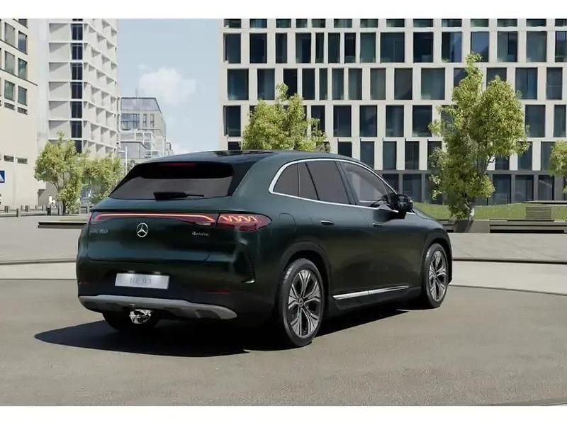 Gebraucht Mercedes EQE350 214 kW (292 PS) 2024 Grün metalliclack smaragdgrün SUV