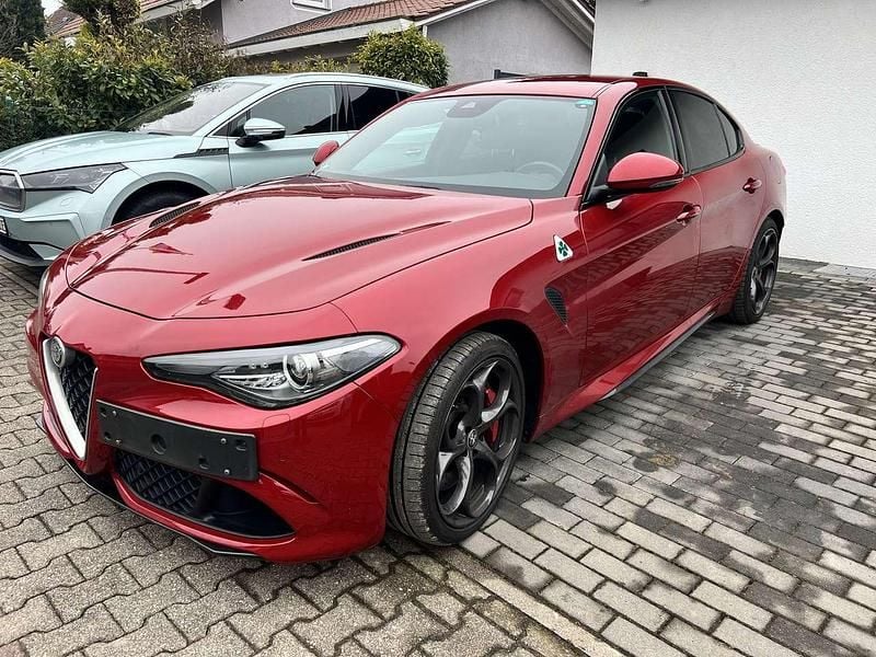 Colore esterno Gebraucht 2018 Alfa Romeo Giulia Quadrifoglio Limousine | 55.000 € (Teuer) - Bild 1/4