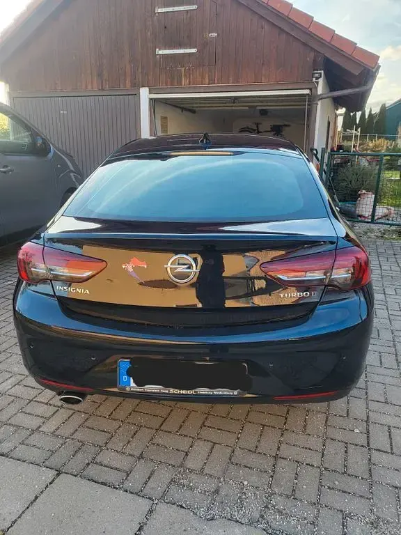 Gebraucht Opel Insignia Edition 170 PS (125 kW) 2017 Blau Limousine