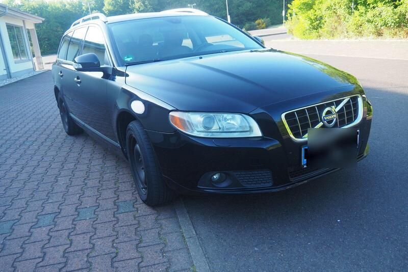 Schwarz Gebraucht 2009 Volvo V70 Kombi | 4.400 € (Fairer Preis) - Bild 1/4
