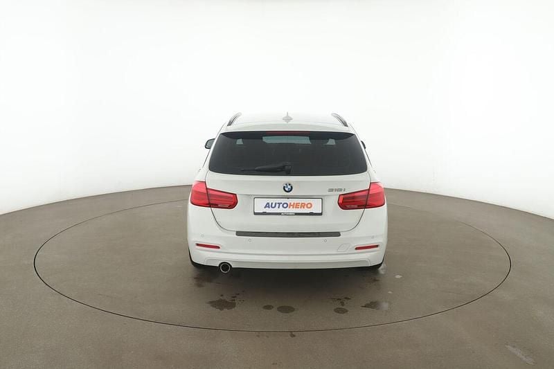 Gebraucht BMW 318 Advantage 136 PS (100 kW) 2019 Weiß Kombi