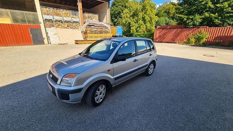 Silber Gebraucht 2006 Ford Fusion Kleinwagen | 1.990 € (Fairer Preis) - Bild 1/4