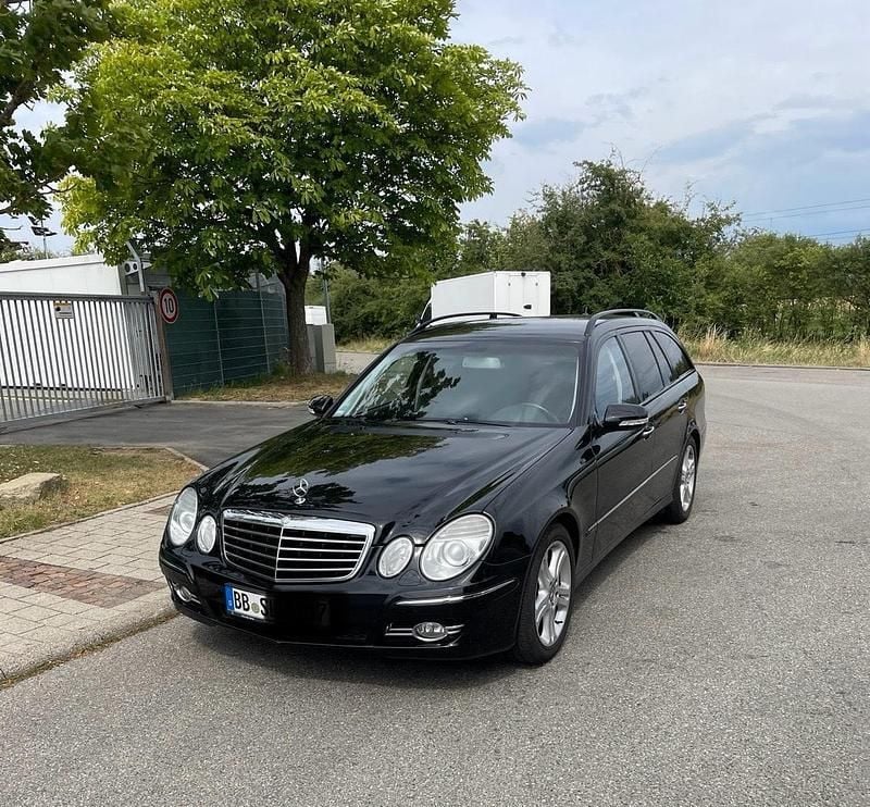Schwarz Gebraucht 2008 Mercedes E220 Avantgarde Kombi | 4.500 € (Fairer Preis) - Bild 1/4