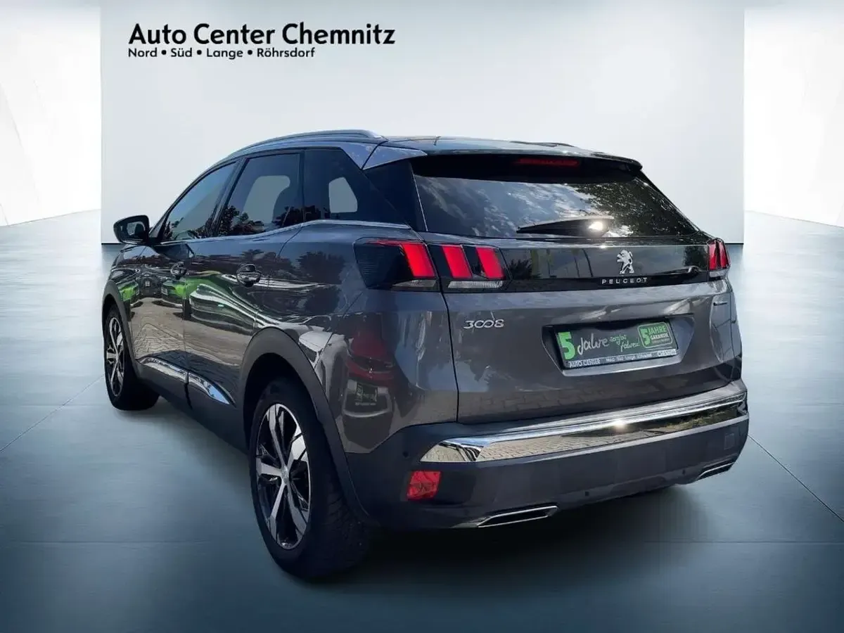 Gebraucht Peugeot 3008 Allure 131 PS (96 kW) 2019 Platiniumgrau SUV