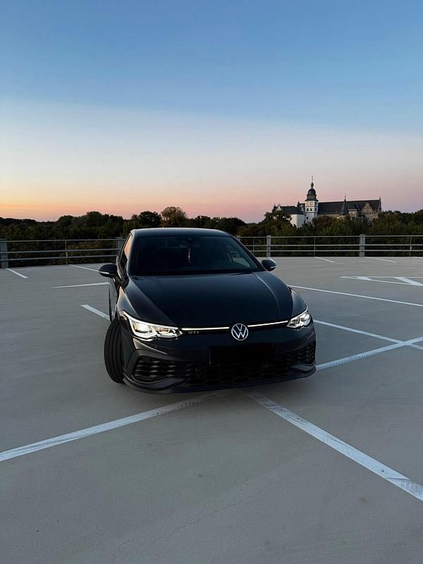 Grau Gebraucht 2021 VW Golf VIII GTI Clubsport Kleinwagen | 29.500 € (Fairer Preis) - Bild 1/4