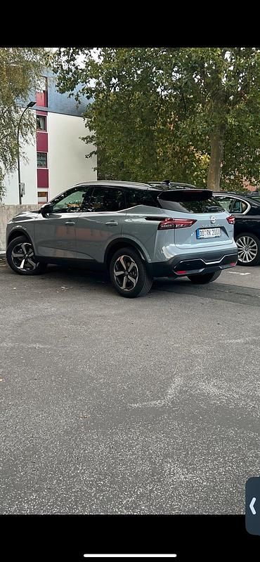 Grau Gebraucht 2022 Nissan Qashqai SUV | 24.500 € (Fairer Preis) - Bild 1/4