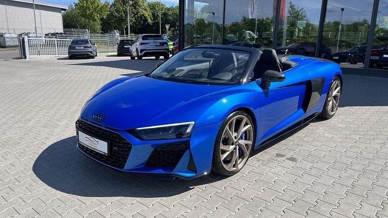 Gebraucht Audi R8 Spyder Performance 620 PS (456 kW) 2024 Arablau kristalleffekt Cabrio