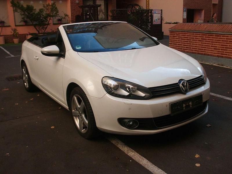 Weiß Gebraucht 2012 VW Golf Cabriolet Exclusive Cabrio | 7.950 € (Fairer Preis) - Bild 1/4