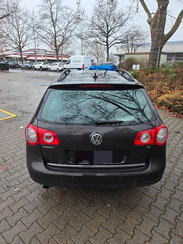 Gebraucht VW Passat Comfortline 122 PS (89 kW) 2008 Braun Kombi