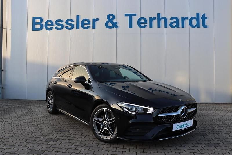 Schwarz Gebraucht 2019 Mercedes CLA250 Shooting Brake AMG line Kombi | 33.020 € (Etwas zu teuer) - Bild 1/4