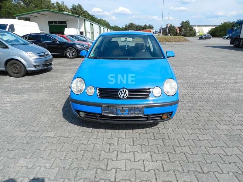 Second-hand VW Polo 64 CP (47 kW) 2002 Albastru Berlinǎ