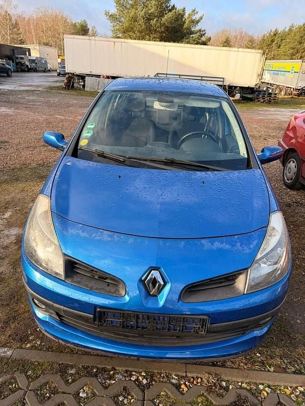 Blau Gebraucht 2006 Renault Clio III Limousine | 2.000 € (Superpreis) - Bild 1/4