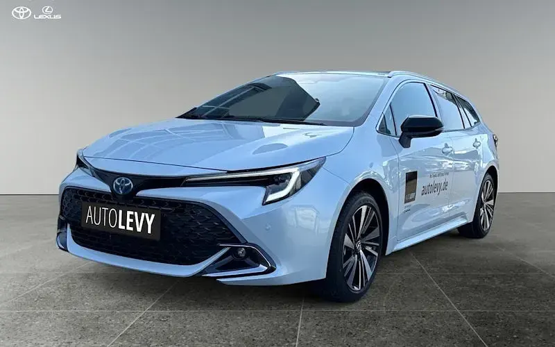 Używany Toyota Corolla 196 KM (144 kW) 2026 Biały Kombi