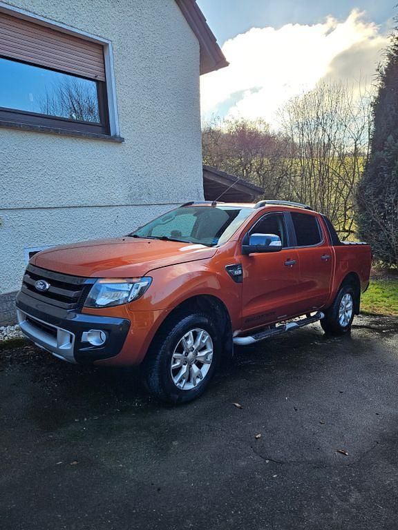 Gebraucht Ford Ranger Wildtrack 272 PS (200 kW) 2015 Orange Pickup