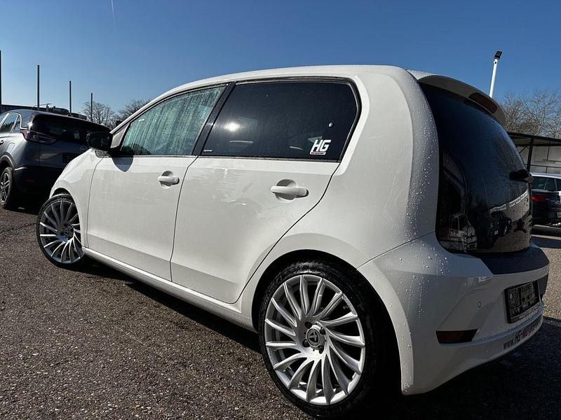 Gebraucht VW up! IQ Drive 75 PS (55 kW) 2019 Weiß Kleinwagen