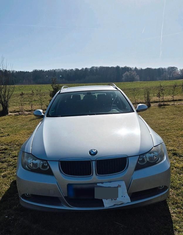 Gebraucht BMW 318 129 PS (94 kW) 2007 Silber Kombi
