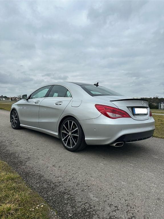 Gebraucht Mercedes CLA180 122 PS (89 kW) 2013 Silber Limousine