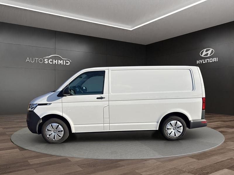Gebraucht VW T6.1 150 PS (110 kW) 2022 Candyweiß Van