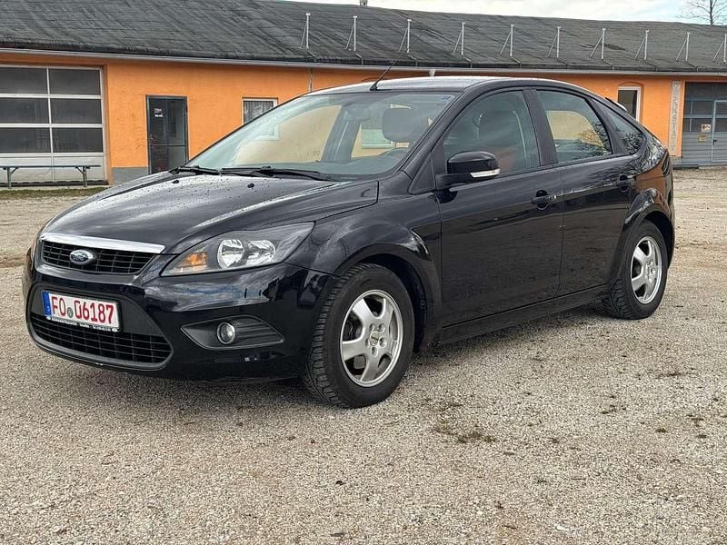 Gebraucht Ford Focus Sport 116 PS (85 kW) 2009 Pantherschwarz metallic Limousine