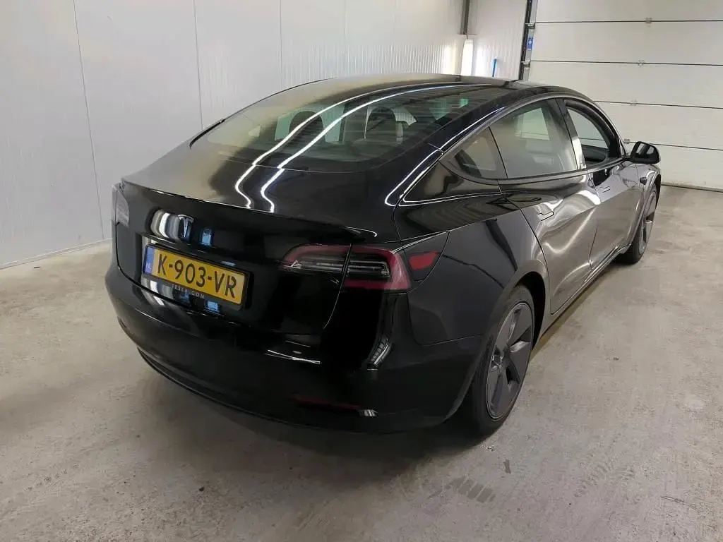 Brugt Tesla Model 3 Standard Range 225 kW (306 HK) 2021 Sort Sedan
