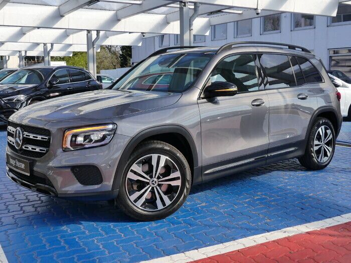 Metalliclack mountaingrau Gebraucht 2020 Mercedes GLB250 Progressive SUV | 38.890 € (Fairer Preis) - Bild 1/4