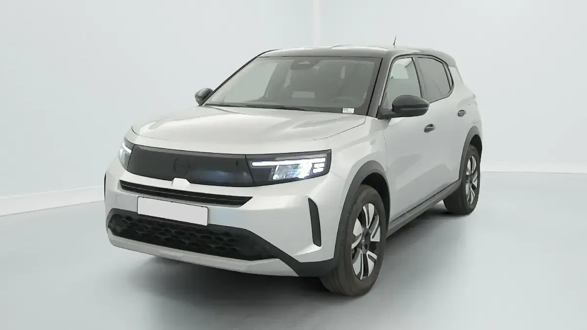 Gebraucht Opel Frontera 83 kW (113 PS) 2025 Grau (gris kristall / toit noir) SUV